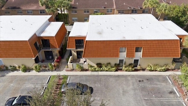 Building Photo - 4260 NW 114th Terrace