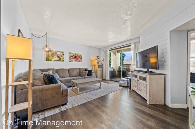 Building Photo - 2 br, 2 bath House - 3913 N Virginia Rd #207