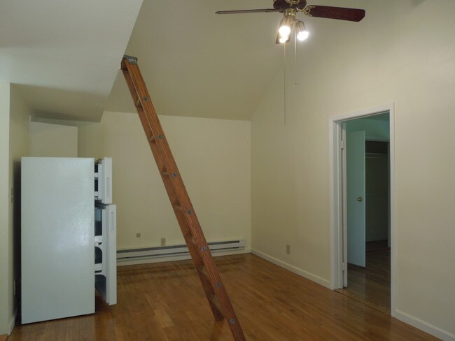 Foto del edificio - 1 Chicken Valley Rd