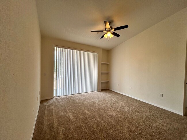 Building Photo - Spacious 2BR/2BA Visconti Condo with Washe...