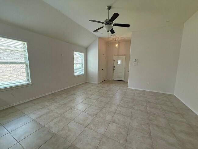 Foto del edificio - 3643 Goldleaf Trail Dr