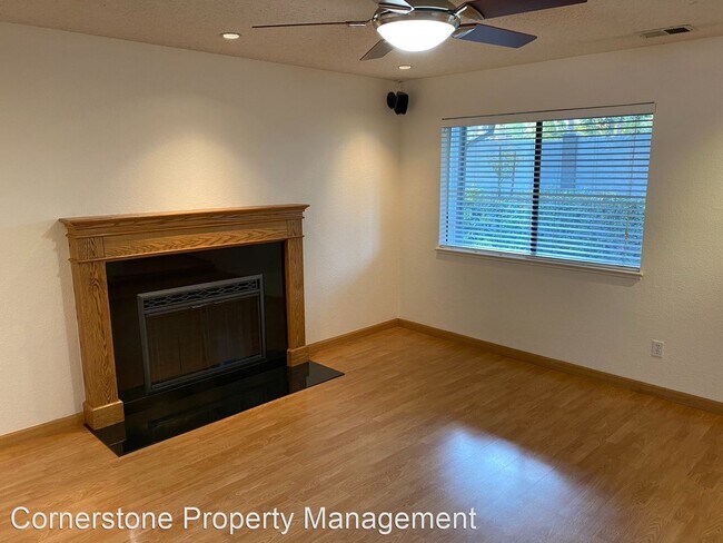 Foto del edificio - 2 br, 1.5 bath House - 506 Holly Hock Ct