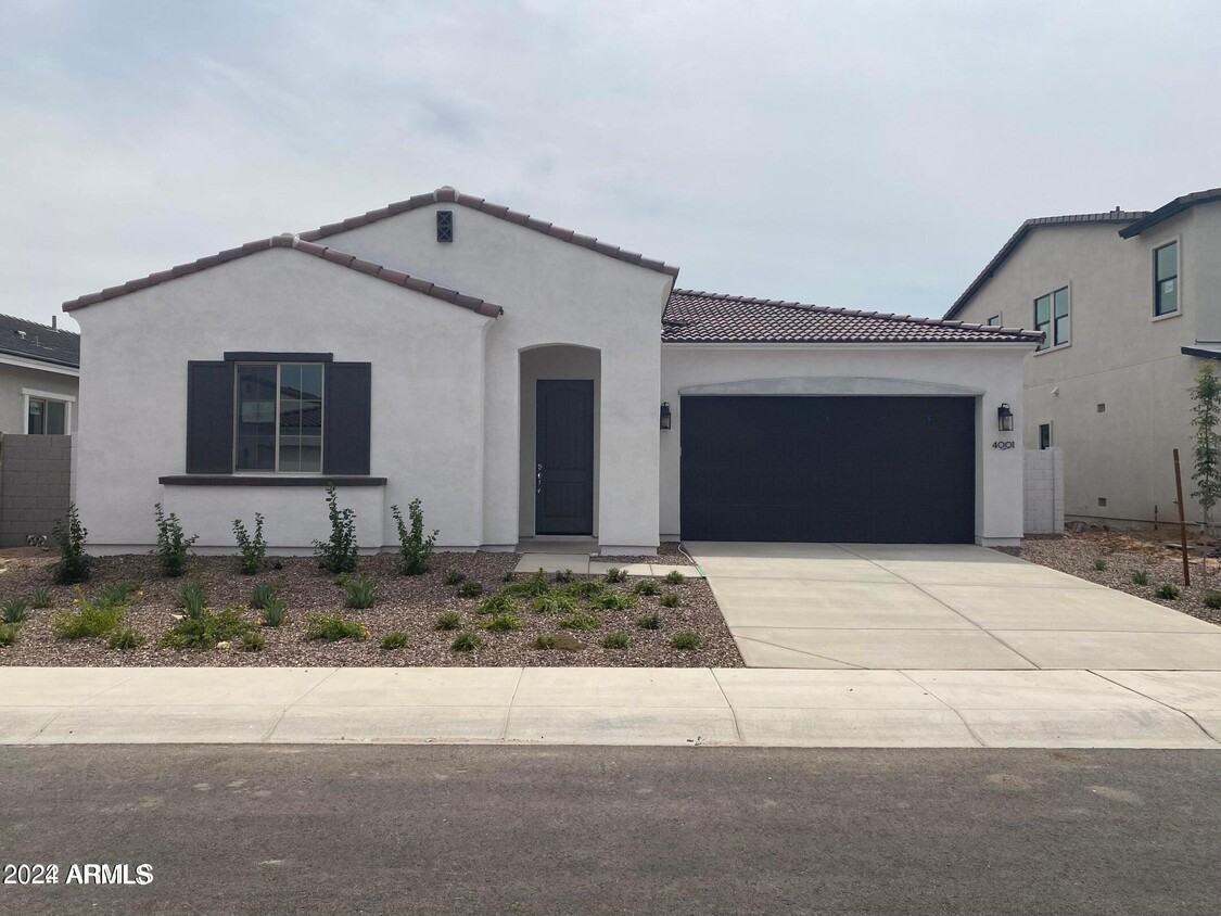 Foto principal - 4001 W Brass Ln