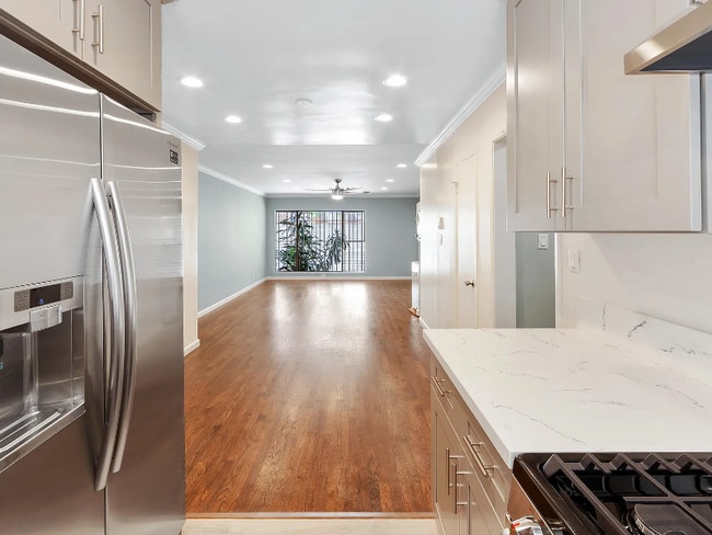 Building Photo - 1023 Hayworth Ave