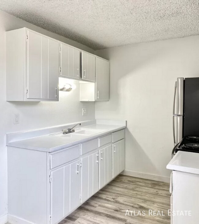 Foto del edificio - 15571 E 13th Ave