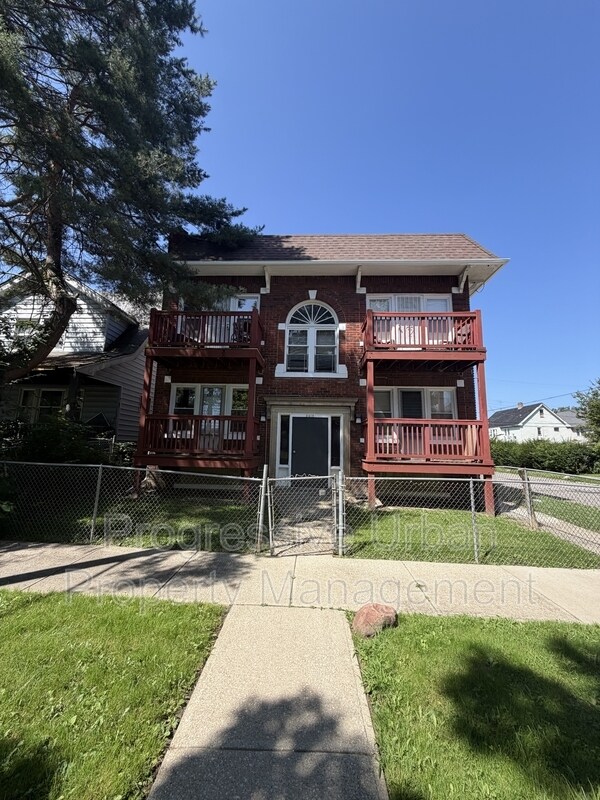 Building Photo - 3412 E 147th St