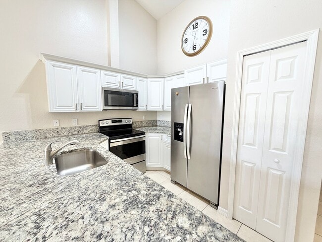 Foto del edificio - David Bock (5220 28th Pl SW)