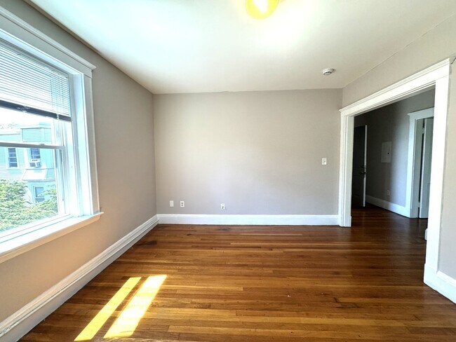 Building Photo - 15 Huss Ct