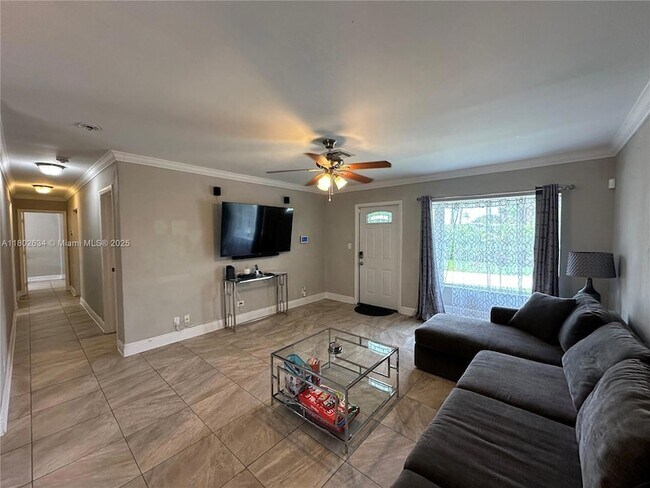 Foto del edificio - 801 SW 20th Ave