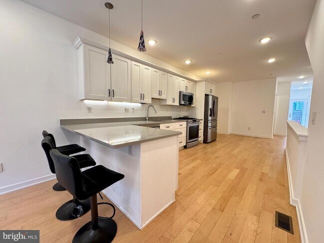 Foto del edificio - 966 N Marshall St