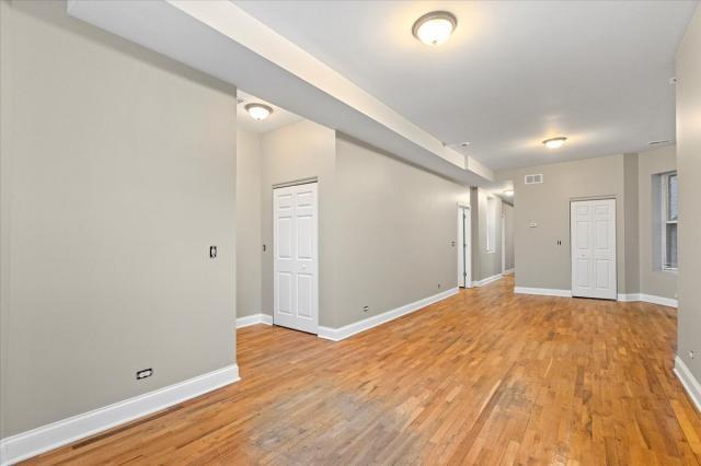 Building Photo - 2 bedroom in Chicago IL 60649