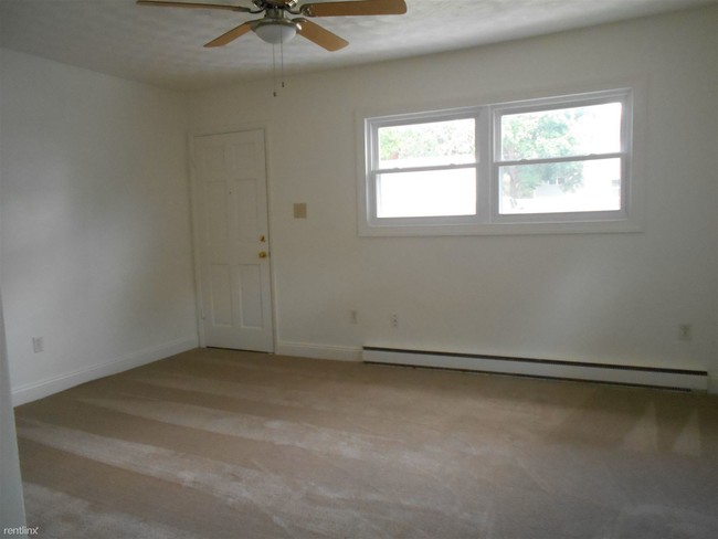 Building Photo - 2 br, 1 bath Duplex - 521 Glenrock Rd Apt B