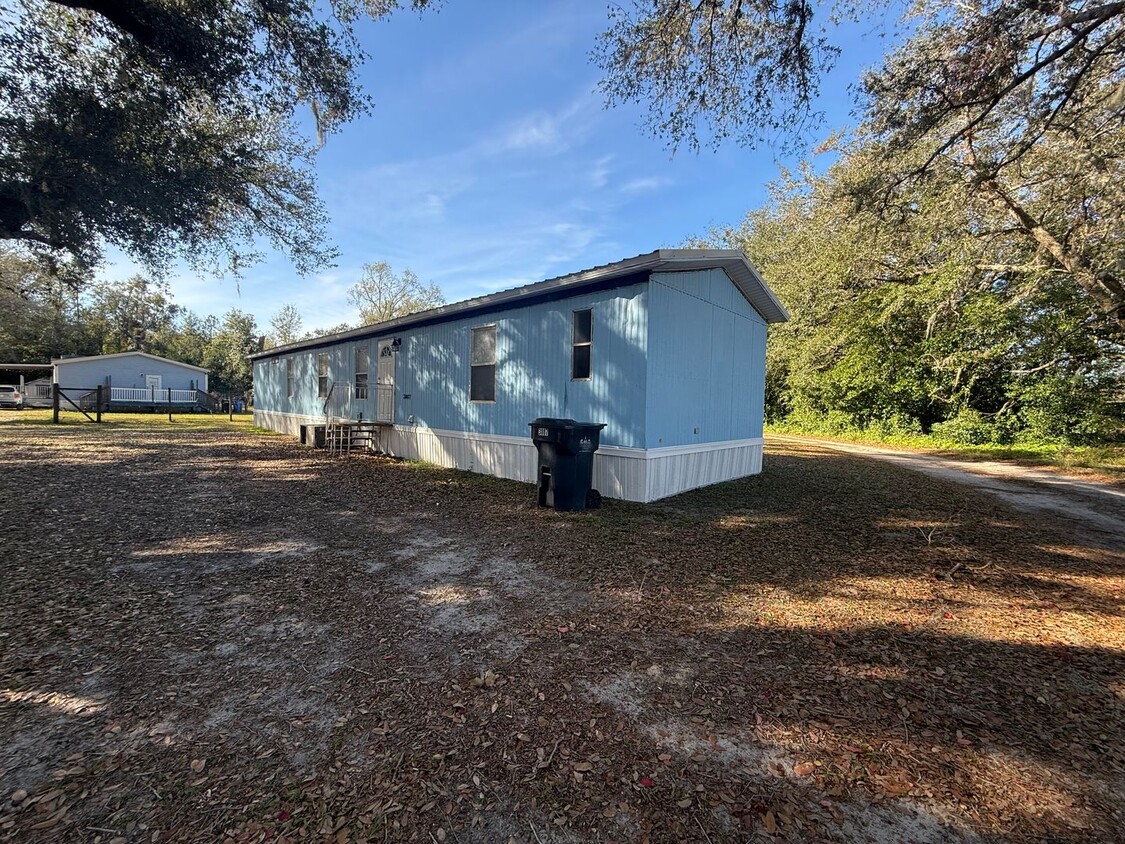 Primary Photo - Beautiful 3/2 Mobile Home