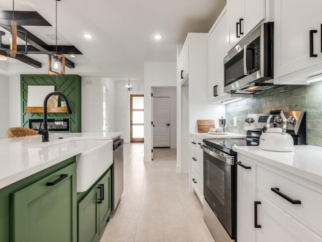 Building Photo - 1007 Agua Escondida Ct