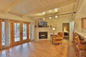 Building Photo - 2594 Mustang Cir