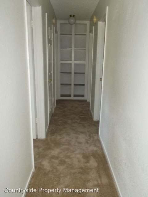 Foto del edificio - 3 br, 2 bath House - 324 Yvonne Court