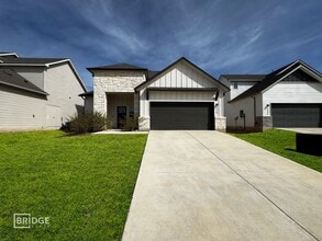 Building Photo - 7410 Farmstead St