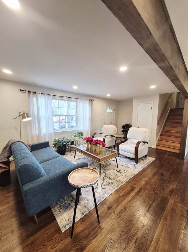 Building Photo - 4407 Longleaf Dr