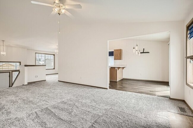 Foto del edificio - 8326 202nd Street Court East, Spanaway, WA...