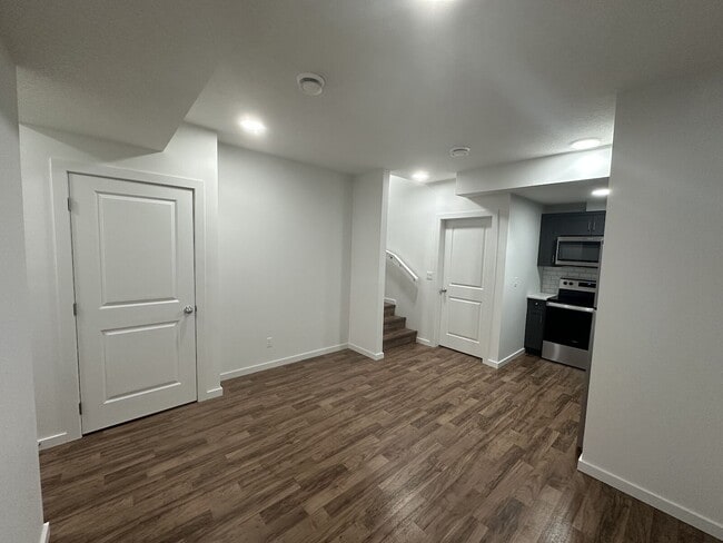 Building Photo - COZY AND BEAUTIFUL 1 BDRM+ 1 BATH, BASEMENT UNIT IN CONVENIENT BELMONT!