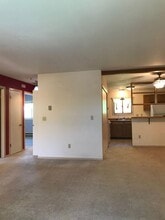 Building Photo - 226 S 18th Ave