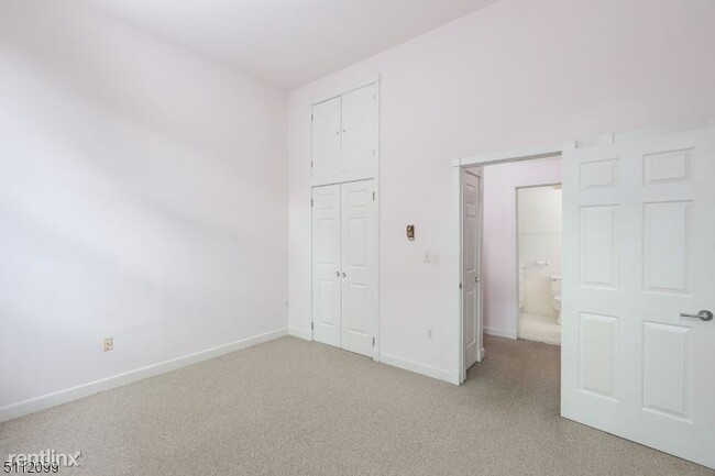 Building Photo - 1 br, 1 bath House - 515 Trinity Pl Apt 2FN