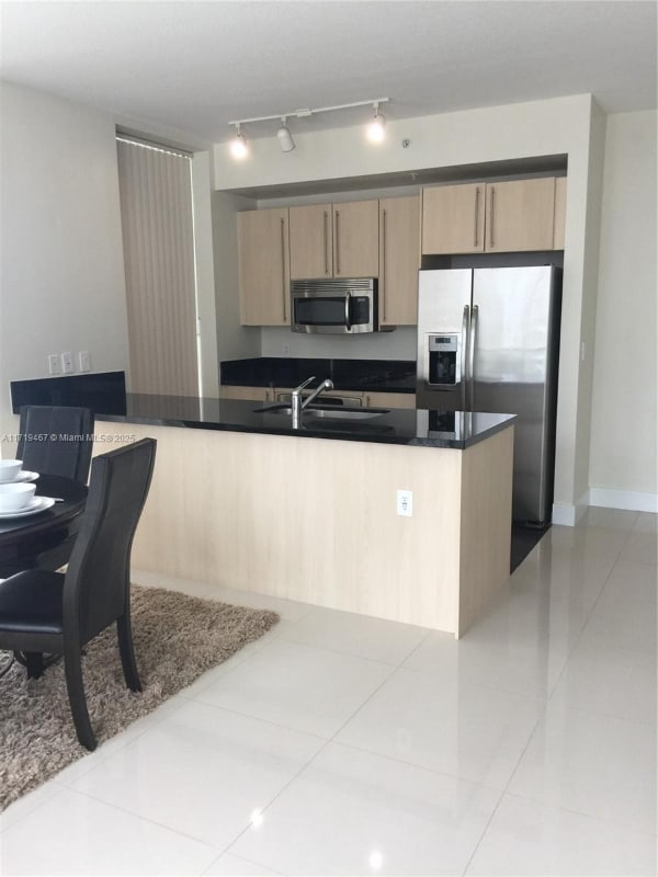 Photo - 79 SW 12th St (Miami, FL)