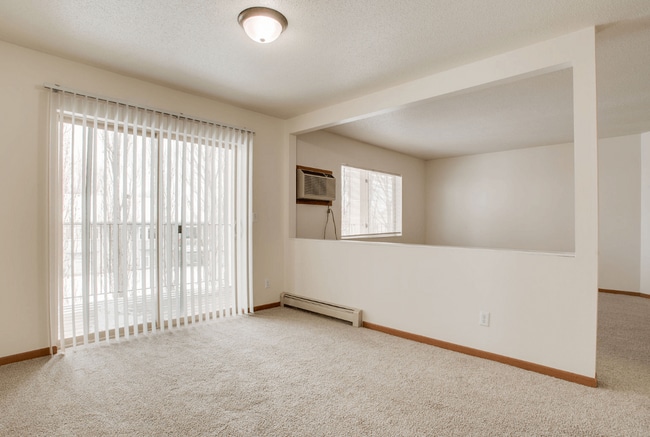 Building Photo - Sandstone Apartments