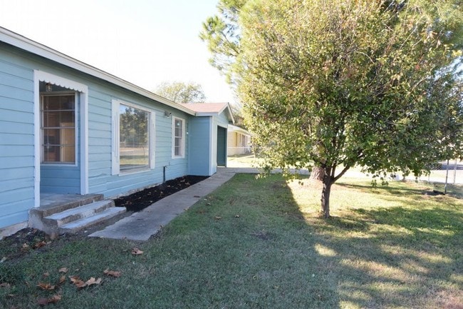 Building Photo - 104 W Beeline Ln Harker Heights