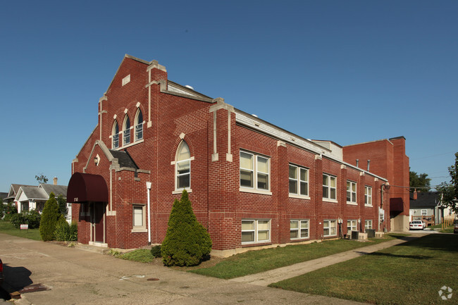 Building Photo - 1743 Culbertson Ave