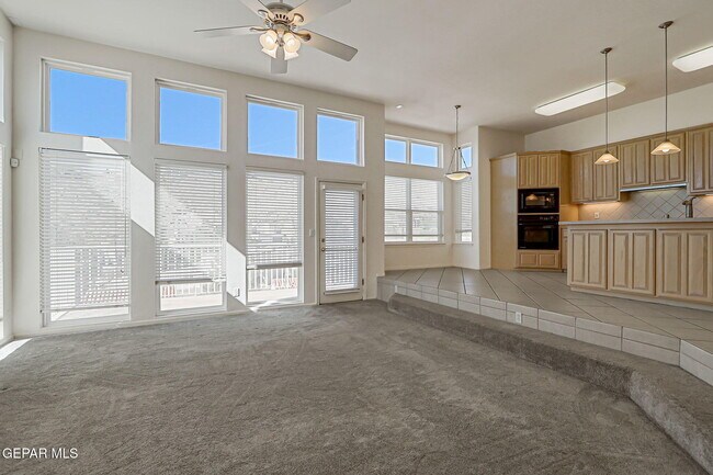 Building Photo - 4717 Excalibur Dr