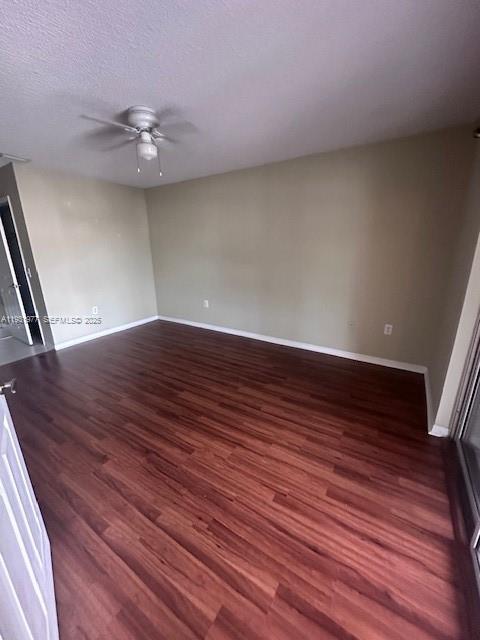 Foto del edificio - 471 NE 210th Cir Terrace