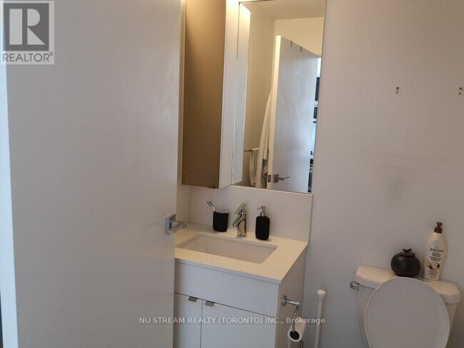 Photo du bâtiment - 89 Dunfield Ave