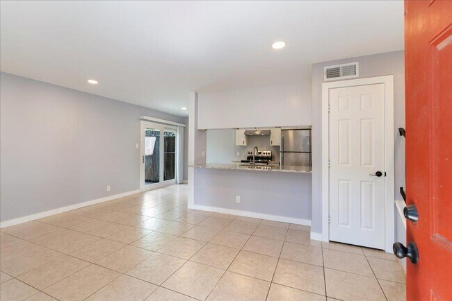 Foto del edificio - 1703 Coronado Hills Dr