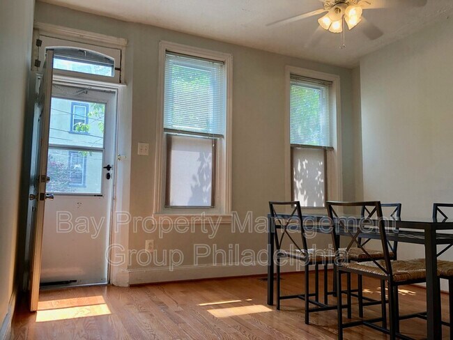 Building Photo - 5913 McCallum St