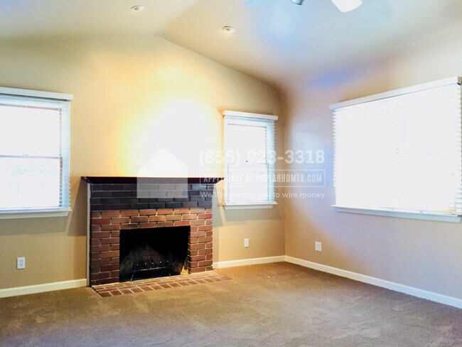 Building Photo - 1324 Blewett Ave