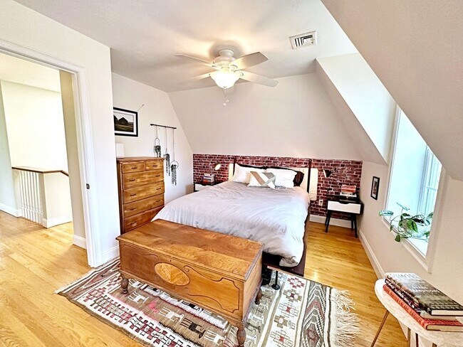 Foto del edificio - 239 Webster St