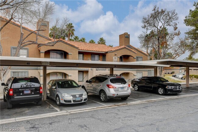 Foto del edificio - 200 Mission Laguna Ln