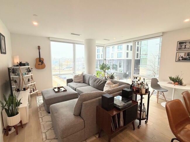 Gorgeous 2BD/2BA Corner Unit in the Heart of Navy Yard | Parking Included - Gorgeous 2BD/2BA Corner Unit in the Heart of Navy Yard | Parking Included Apartment