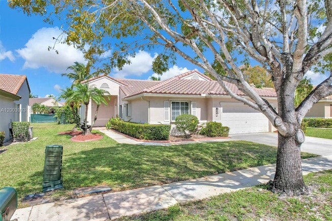 Building Photo - 358 SW 163rd Ave