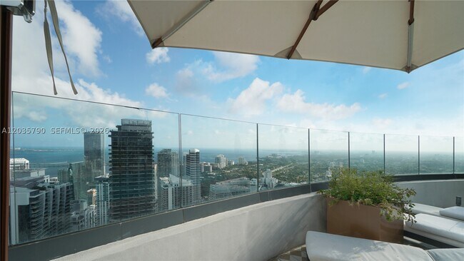 Foto del edificio - 801 S Miami Ave