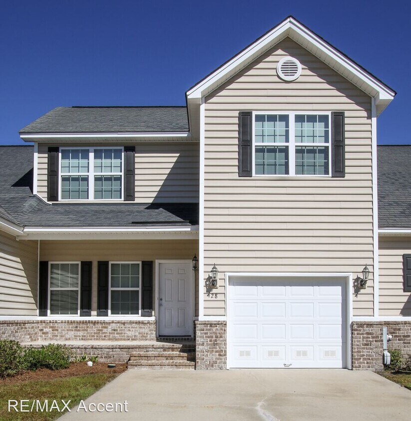 Foto principal - 3 br, 2.5 bath House - 28 Cypress Lane Dr.