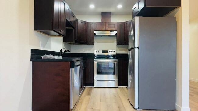 Foto del edificio - 4 bedroom duplex