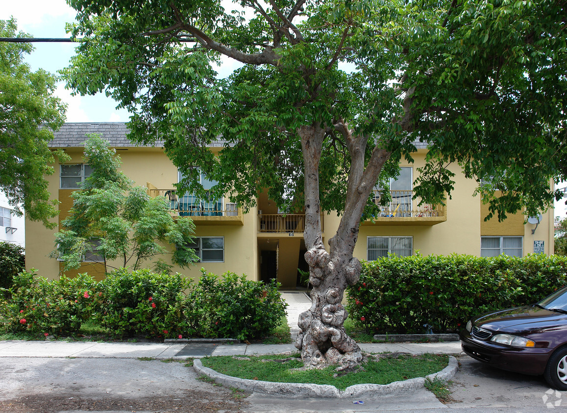Primary Photo - 625 SW 9th St
