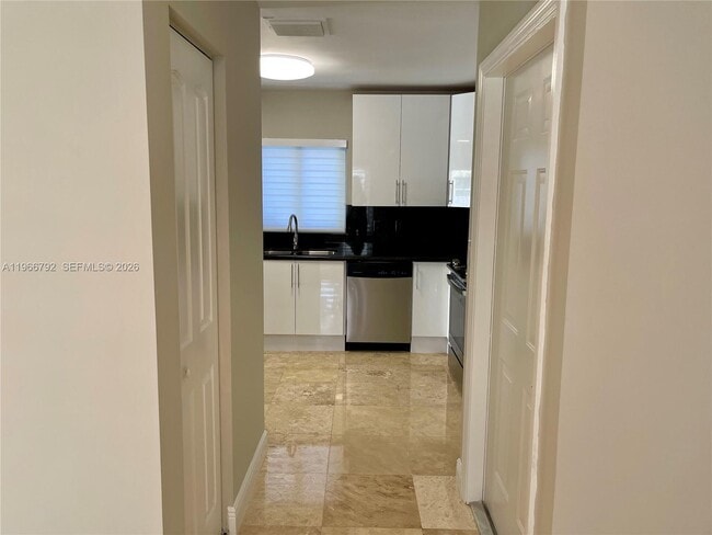 Building Photo - 3191 Ohio St