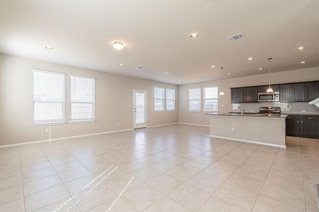 Building Photo - 141 White Dunes Dr