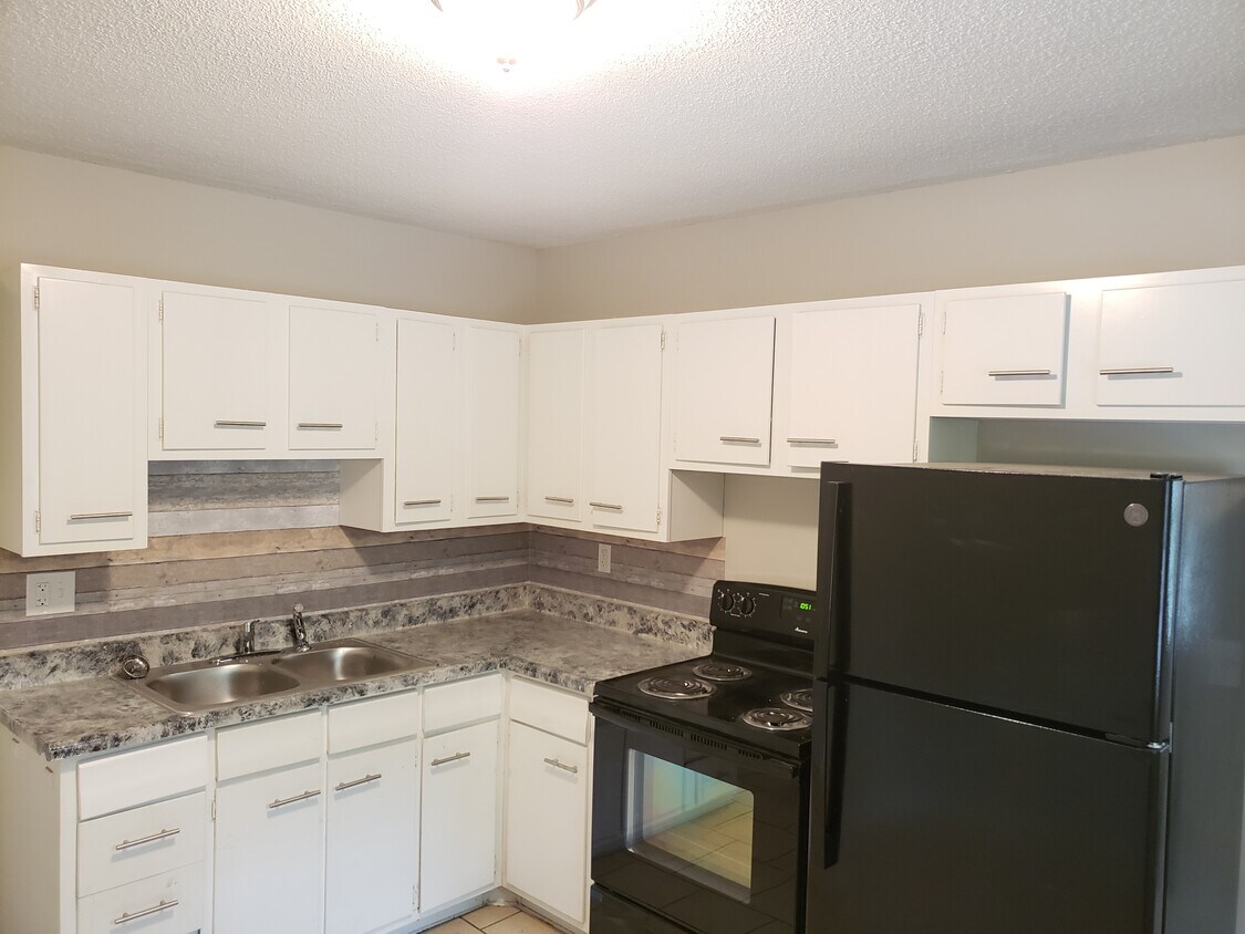 Foto principal - 115 S Home St