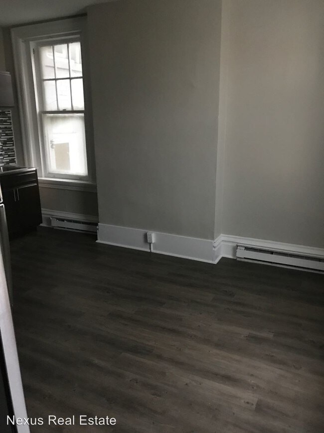 Foto del edificio - 300-302 W Sycamore St