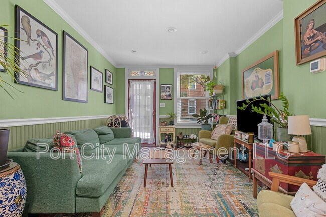 Foto del edificio - 232 S Castle St