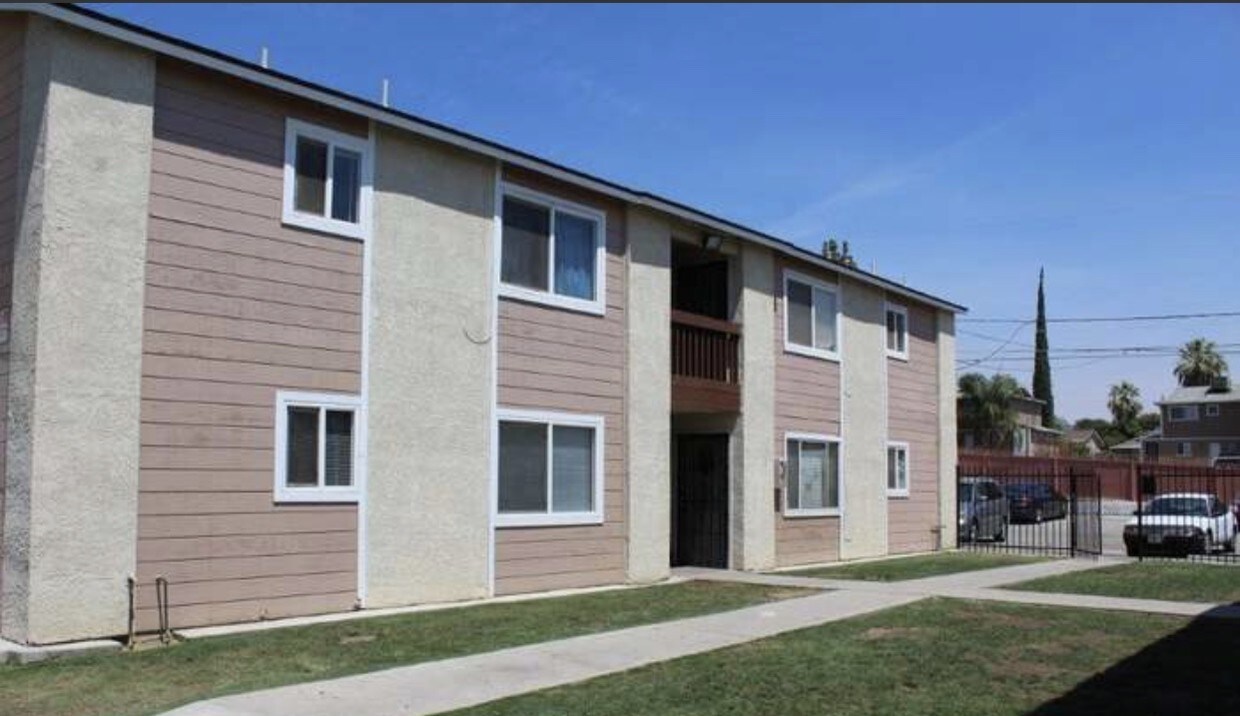Primary Photo - 1308 Flower St